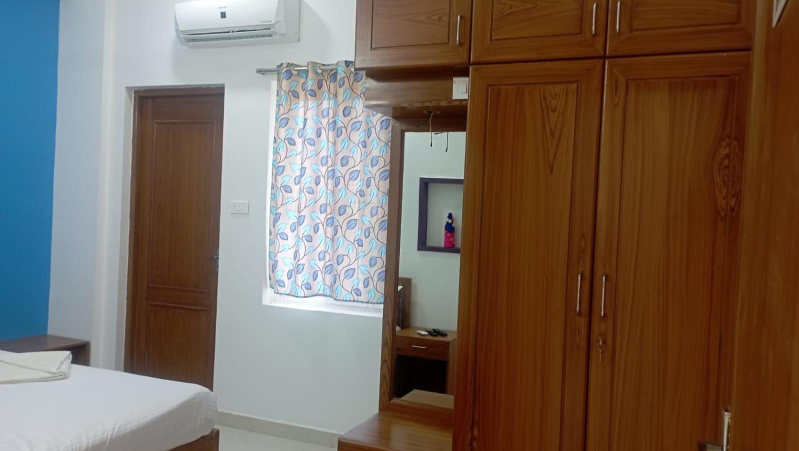 Kumaran Kudil - New Family Vl Bodinayakkanur, Theni Homestay *
