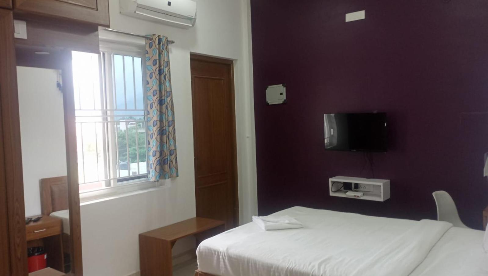 Kumaran Kudil - New Family Vl Bodinayakkanur, Theni Homestay